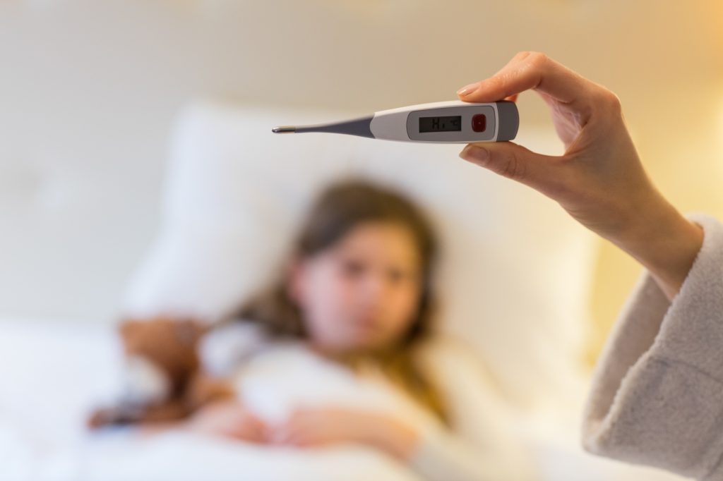 Cuándo la fiebre en niños es una señal de alerta